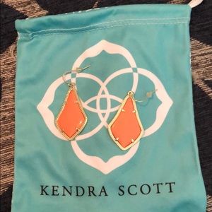 Kendra Scott Elle earrings
